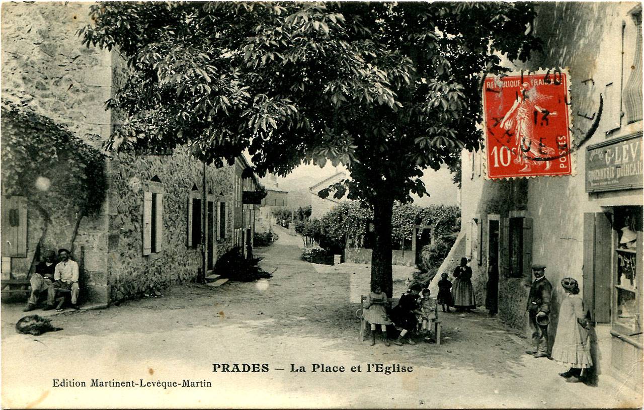 La Place et l'église, avant 1913